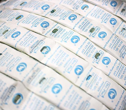 giá 1kg silica gel.jpg